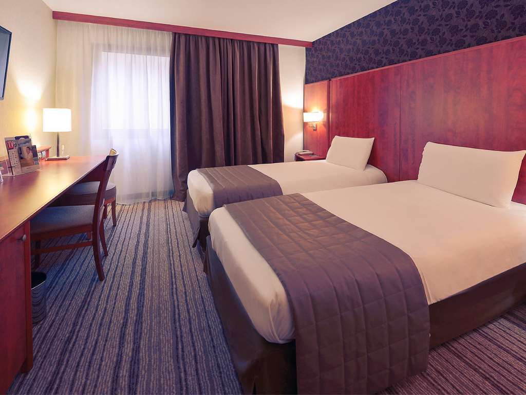 Mercure Rouen Centre Champ De Mars Rom bilde